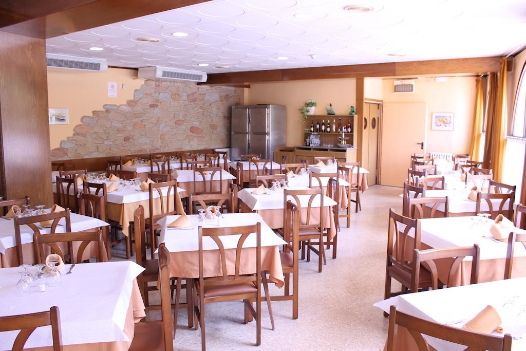 Hotel Sabiote Pineda de Mar Bagian luar foto