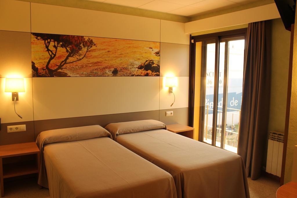 Hotel Sabiote Pineda de Mar Bagian luar foto