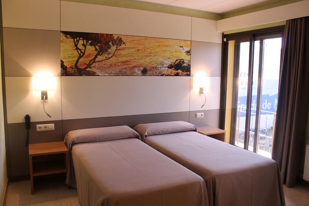 Hotel Sabiote Pineda de Mar Bagian luar foto