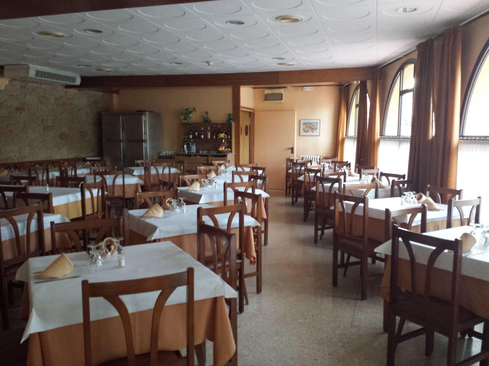 Hotel Sabiote Pineda de Mar Bagian luar foto