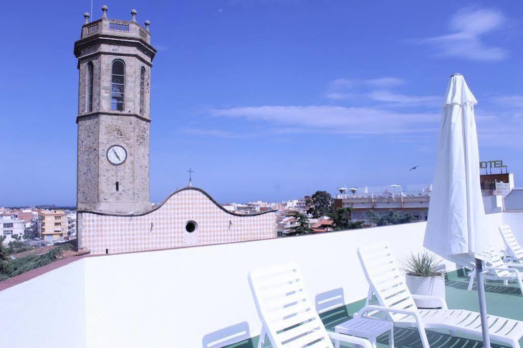 Hotel Sabiote Pineda de Mar Bagian luar foto